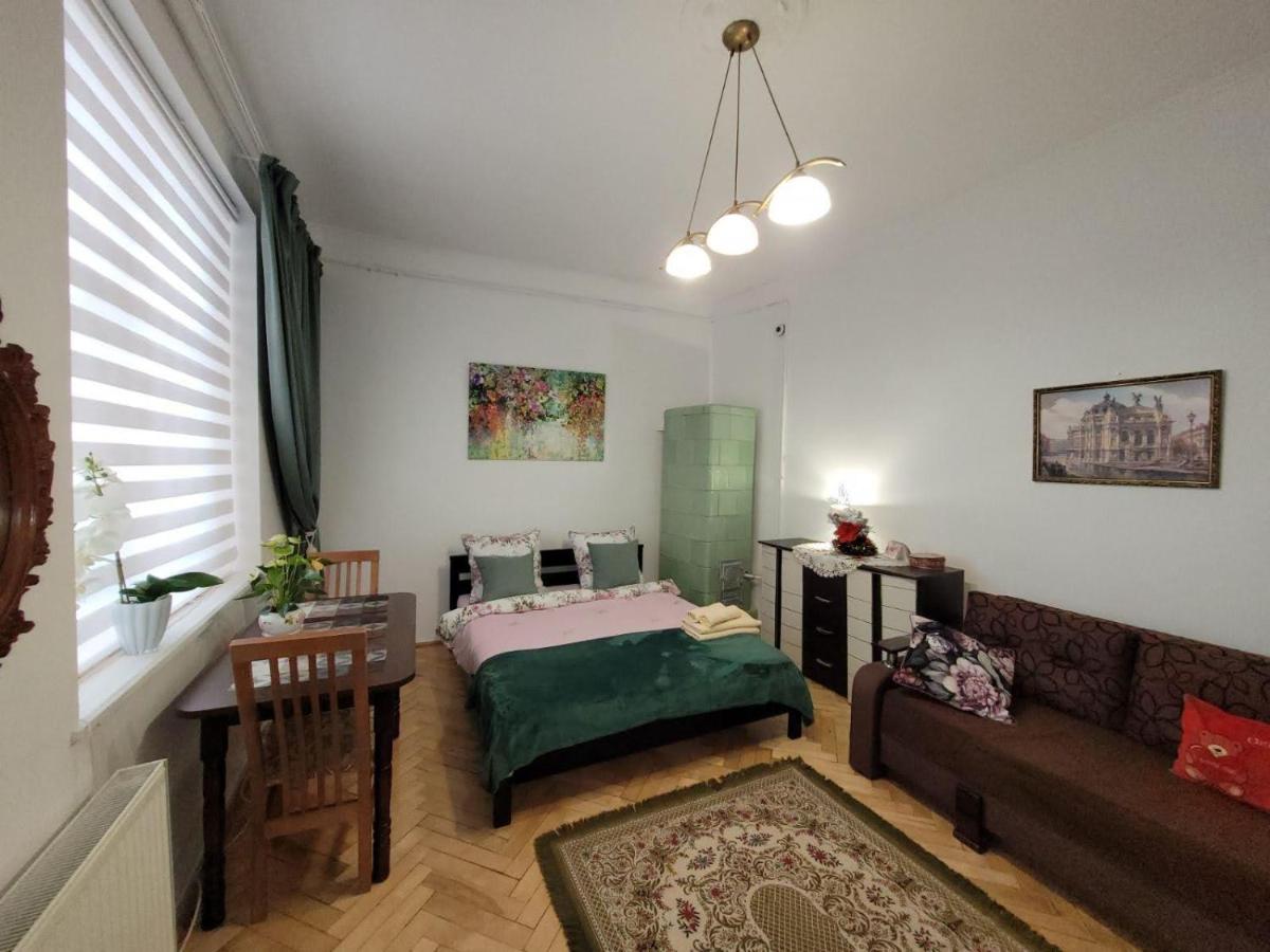 Central Apartment On Rynok Square Lviv Eksteriør billede